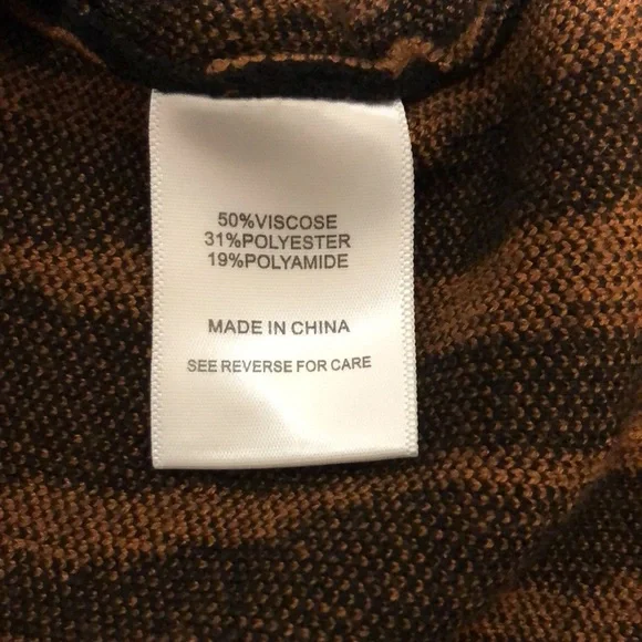 LucyParis animal print sweater size large. - Picture 7 of 9